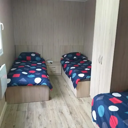 Dwupokojowy N4 - Freezerhause Kozery- Noclegigrodziskpl 792-535-535