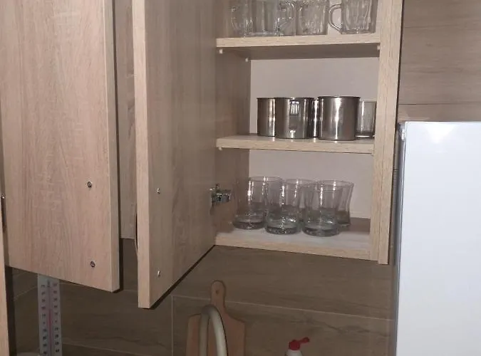 Quarto em Acomodações Particulares Dwupokojowy N4 - Freezerhause Kozery- Noclegigrodziskpl 792-535-535 *