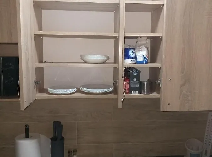 Dwupokojowy N4 - Freezerhause Kozery- Noclegigrodziskpl 792-535-535 Quarto em Acomodações Particulares Grodzisk Mazowiecki