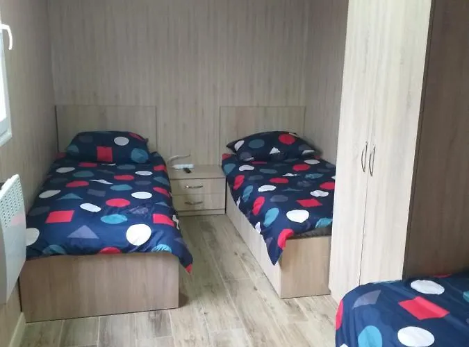 Dwupokojowy N4 - Freezerhause Kozery- Noclegigrodziskpl 792-535-535